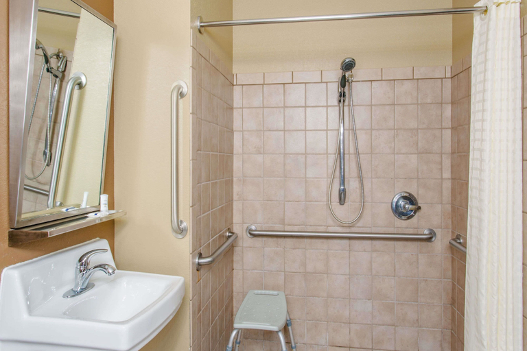 Bathroom 4, Microtel Inn & Suites by Wyndham Pearl River/Slidell, Saint Tammany