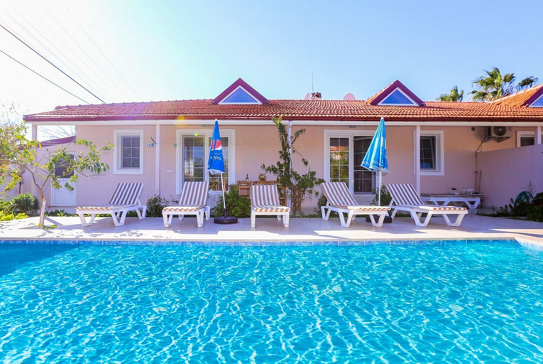 Exterior & Views 2, Villa Duman 3 Large Private Pool A C Wifi Car Not Required - 3166, Ortaca