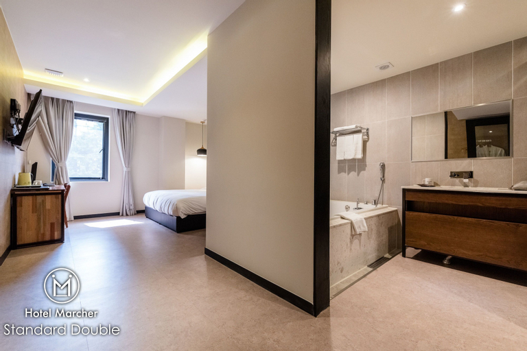 Bedroom 23