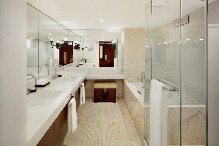 Bathroom 5, The Westin Josun Seoul, Jung