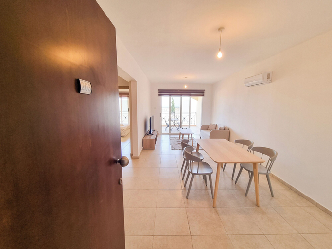 Others 5, Heaven in Arem's MPV, Larnaca