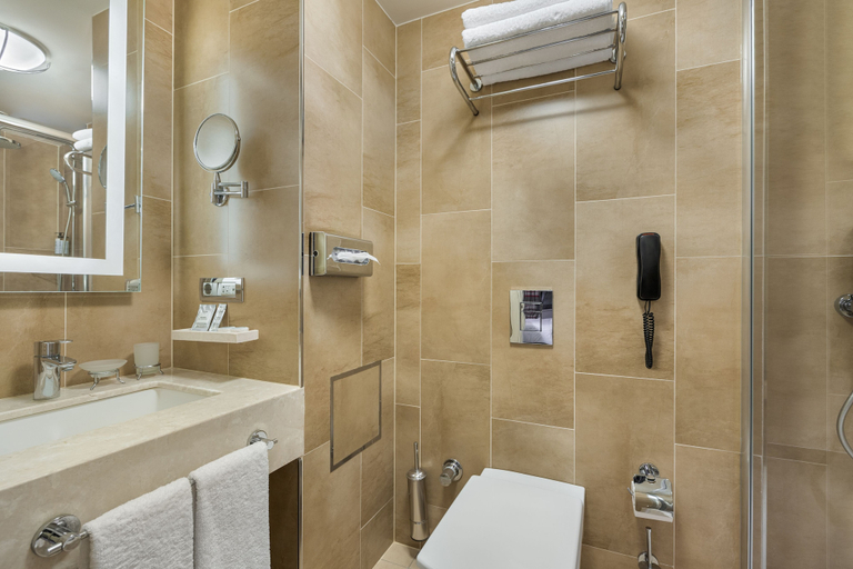 Bathroom 5, Titanic Comfort Sisli, Şişli