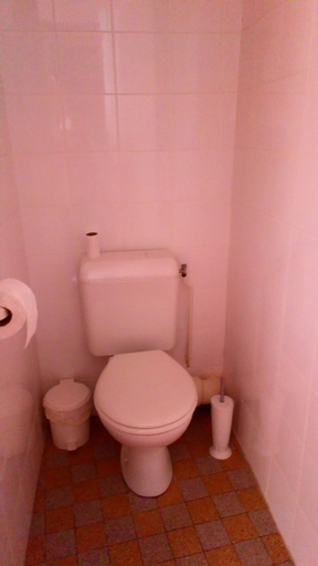 Bathroom 4, La Roseraie, Ain