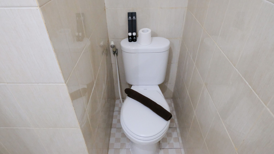 Others 5, Homey 2Br At Puncak Permai Apartment, Surabaya