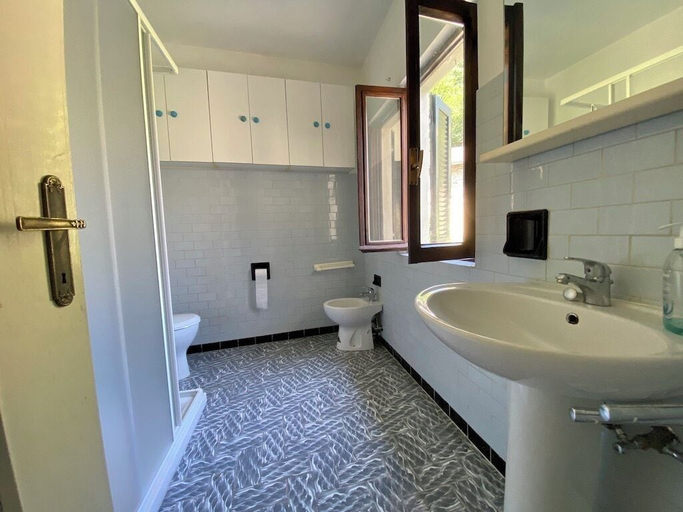 Bathroom 3, Villa - Splendida vista lago Maggiore, Verbano-Cusio-Ossola