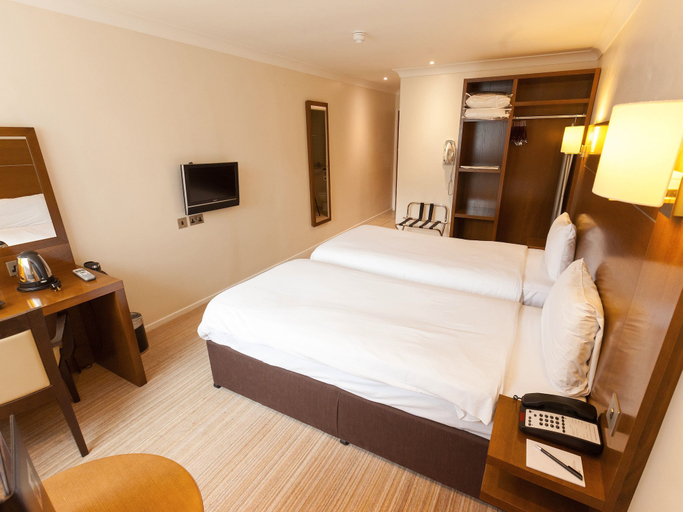 Bedroom 3, Gainsborough House Hotel, Worcestershire