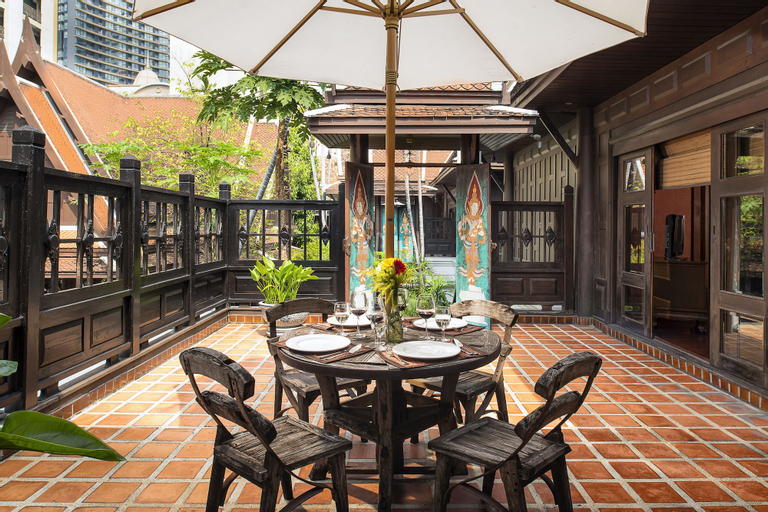 Exterior & Views 9