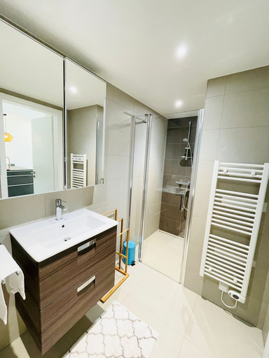 Bathroom 3, Luxury 1 bedroom. Center Terrace&Parking, Luxembourg