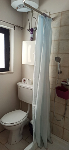 Bathroom 4, Marsalforn flat near beach and boulevard
