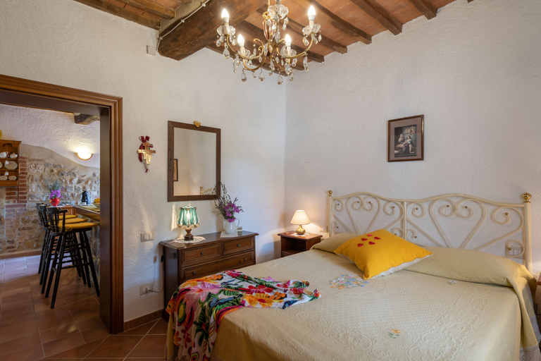 Bedroom 3, Selvatellino, Siena