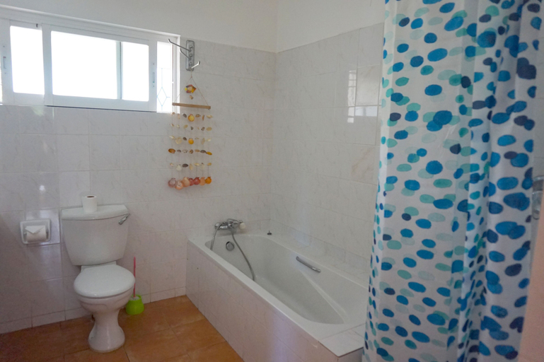 Bathroom 4, La Villa Therese