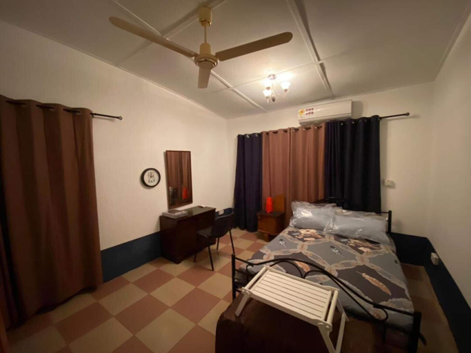 Bedroom 4, Stunning 2-bed House in Madina, Accra