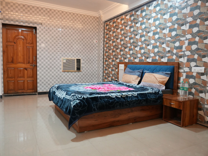 Bedroom 2, Hotel Nakshtra, Shrungartali, Ratnagiri