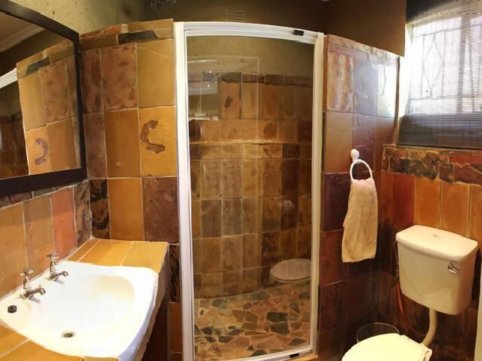 Bathroom 5, Emahlathini Guest Farm, Gert Sibande