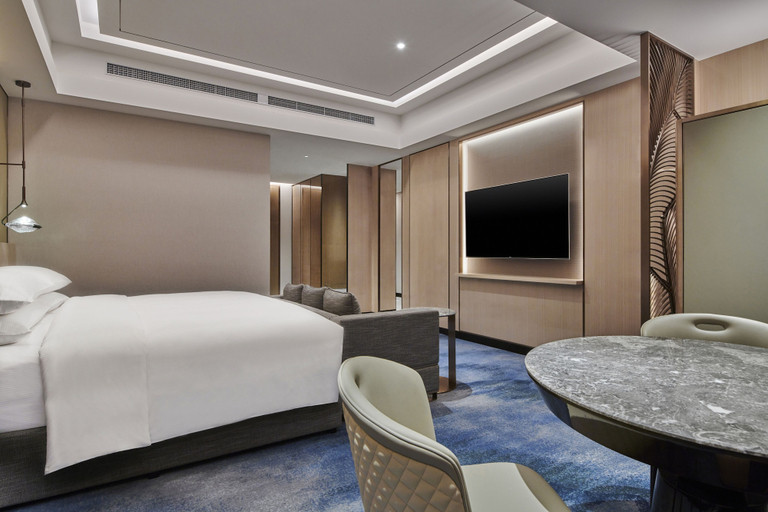 Bedroom 4, Hilton Yancheng, Yancheng