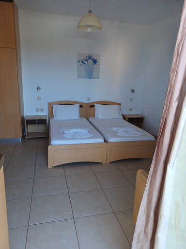 Room 5, Captivating 1-bed Apartment in Crete, Greece, Crete