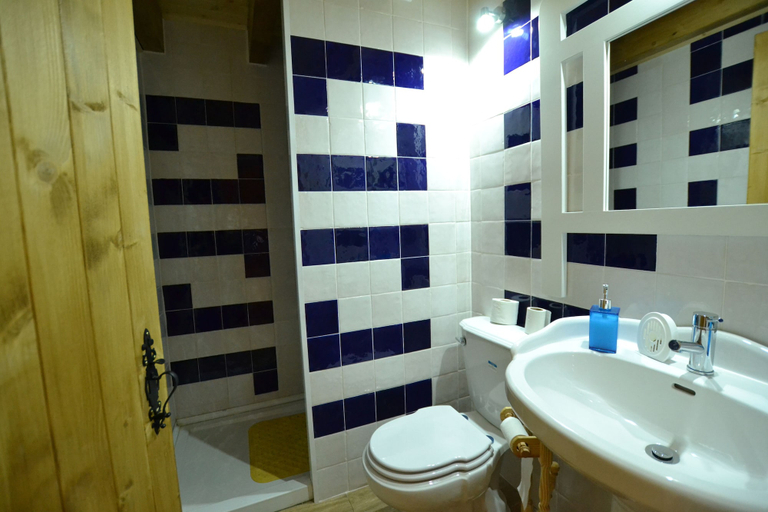 Bathroom 4, Branda Da Aveleira, Melgaço