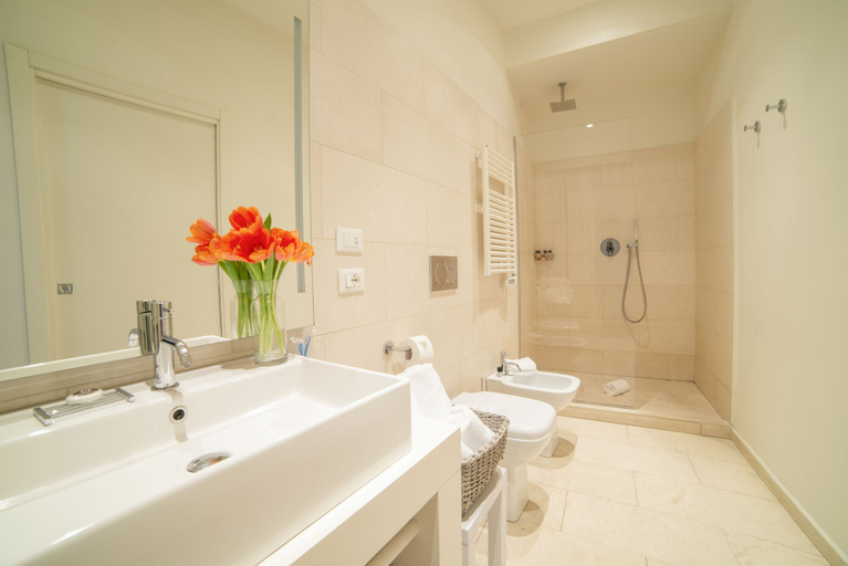 Bathroom 5, Rooms Milano Duomo, Milano