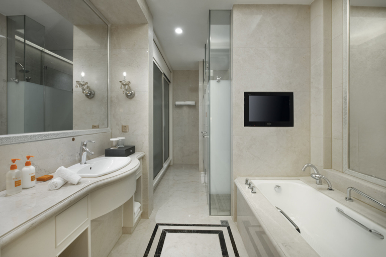 Bathroom 5, Crowne Plaza NANCHANG RIVERSIDE by IHG, Nanchang