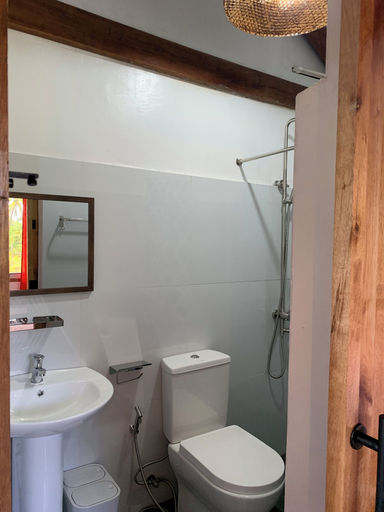 Bathroom, Wayans Siargao, General Luna