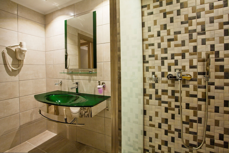 Bathroom 5, Alexandra Beach Hotel, South Aegean