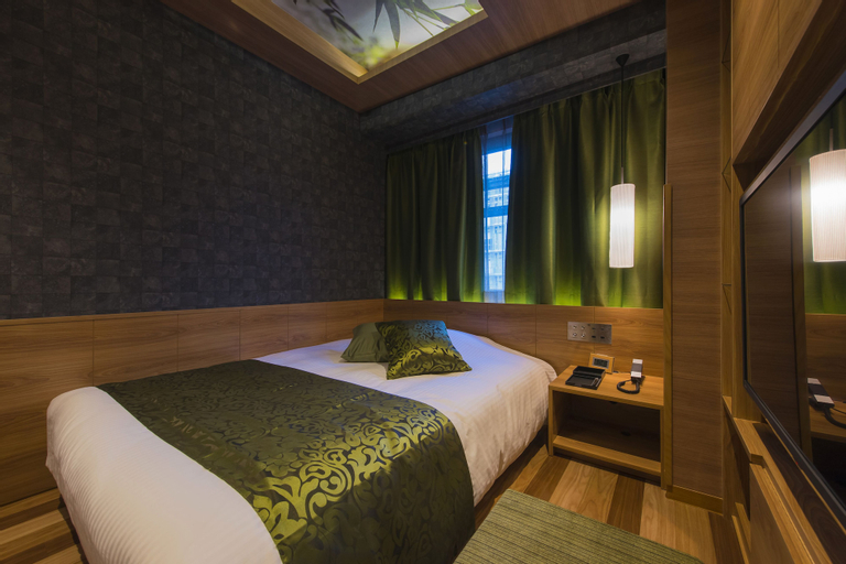 Bedroom 12
