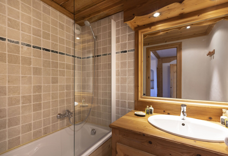 Bathroom 3, Terresens - Chalet Les Cascades, Savoie