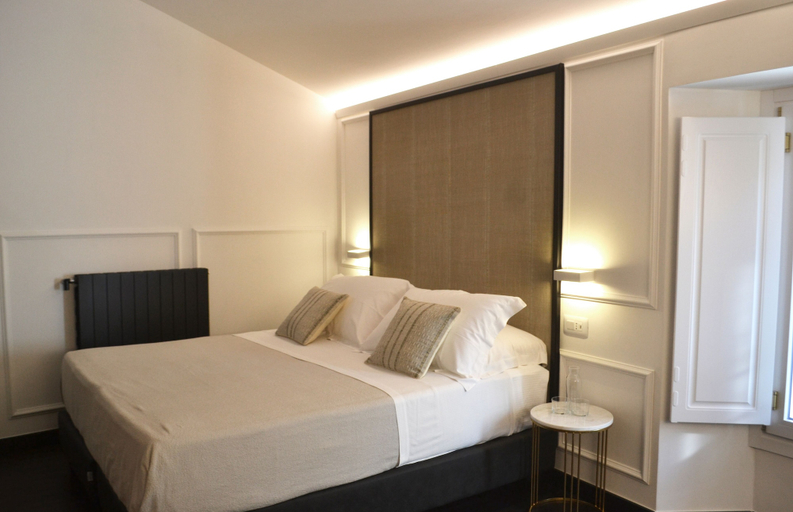 Bedroom 4, Palazzo delle Sirene, La Spezia