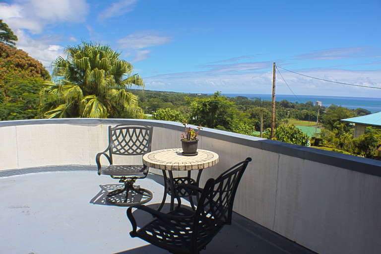 Exterior & Views 3