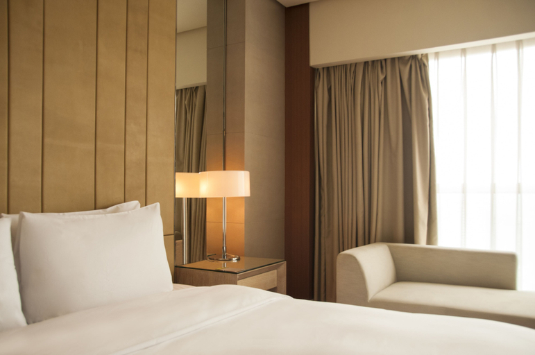 Bedroom 2, Renaissance Chengdu Hotel, Chengdu