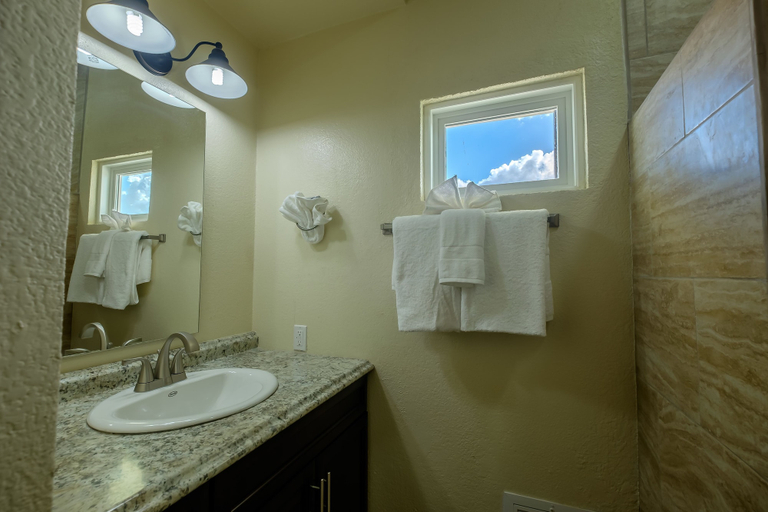 Bathroom 4, The Palapa House