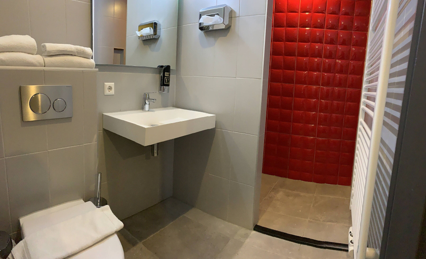 Bathroom 4, Hotel de Looier, Amsterdam
