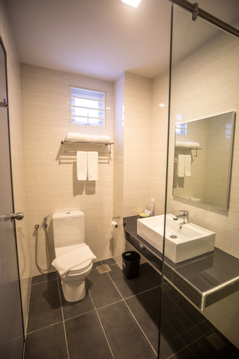Bathroom 3