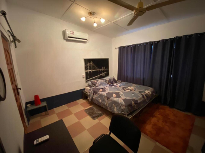 Bedroom 3, Stunning 2-bed House in Madina, Accra