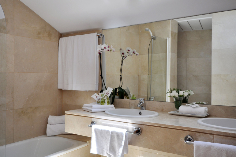 Bathroom 4, Suite Prado Hotel, Madrid