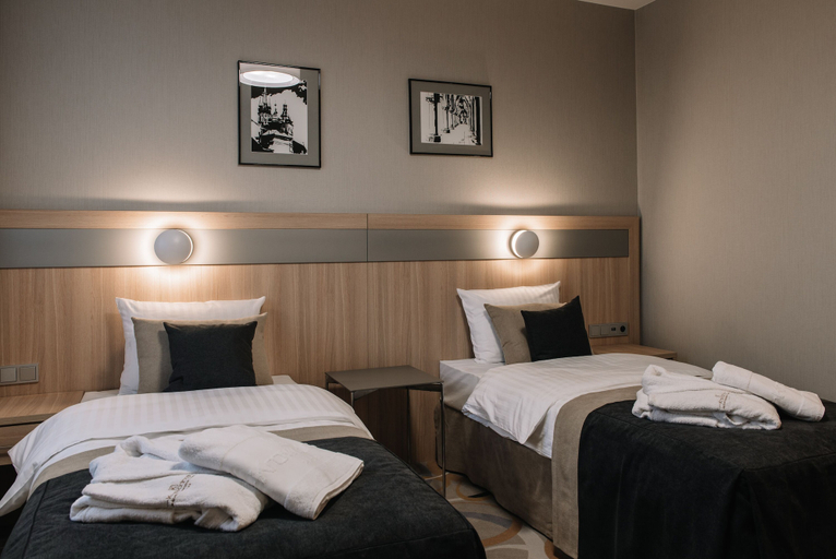 Bedroom 3, Hotel Krowodrza  Krakow, Kraków City