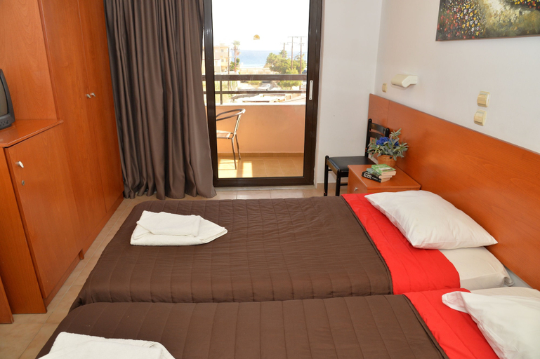 Bedroom 3, Hotel Heleni Beach, South Aegean