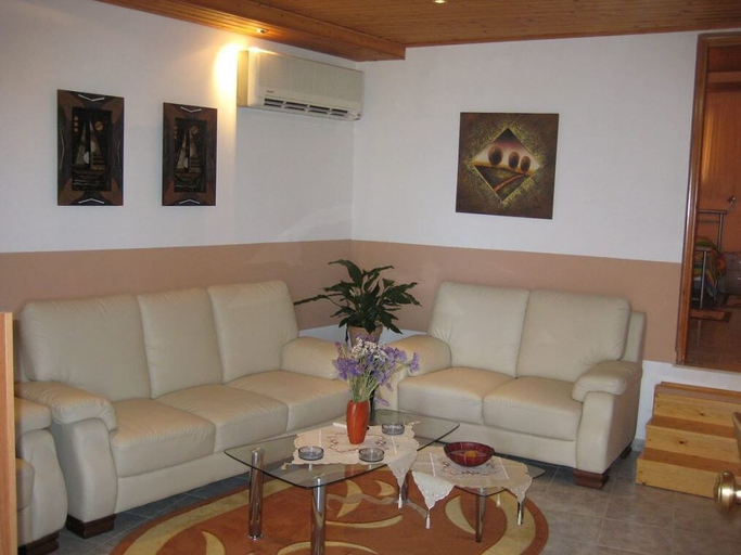 Others 5, Villa Stegna, South Aegean