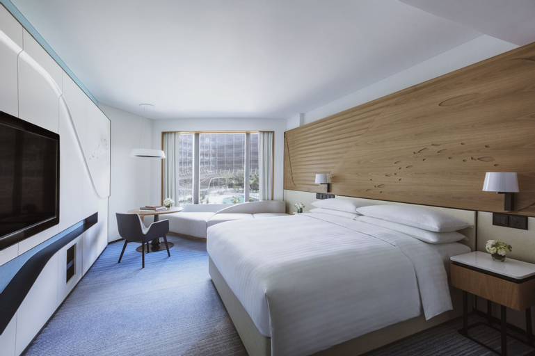 Bedroom 18