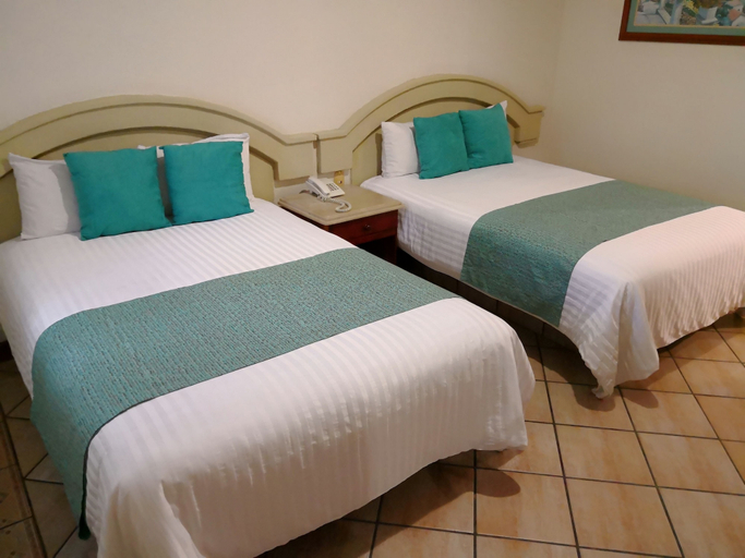 Bedroom 2, Hotel Playa Marina, Mazatlán