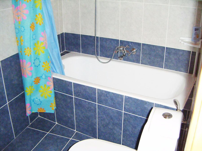 Bathroom 3, Villa Stegna, South Aegean