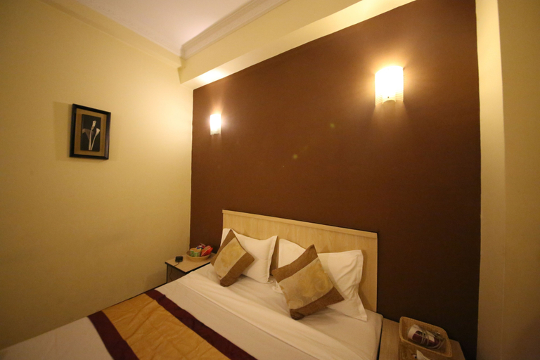 Bedroom 2, Hotel Platinum Tamwe, Yangon