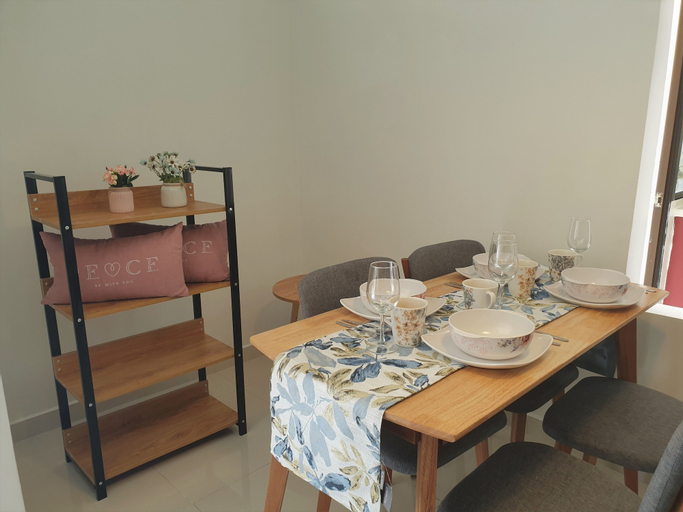 Dining Room 15