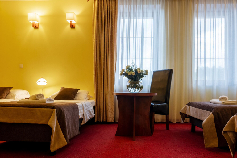 Bedroom 4, Hotel Piotr SPA & Wellness, Wałbrzych