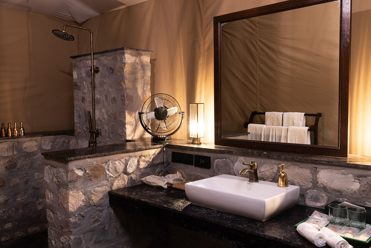 Bathroom 5, Aalia Jungle Retreat and Spa, Bandarjudh, Haridwar - Araiya Anthology, Hardwar