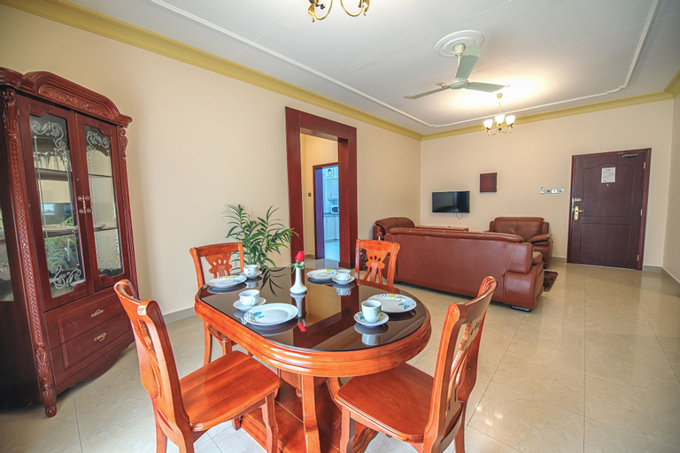 Dining Room 4