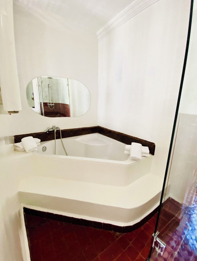 Bathroom 3, Riad Basidi, Marrakech