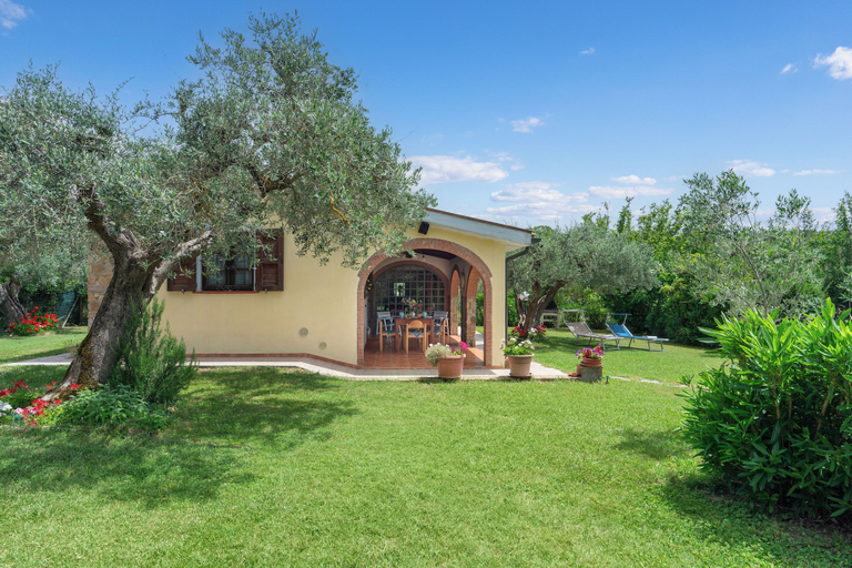 Exterior & Views 2, Villa Le Vigne, Livorno