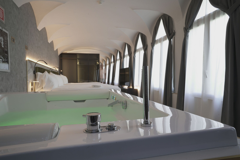 Bedroom 4, Palazzo Santo Spirito, Bergamo