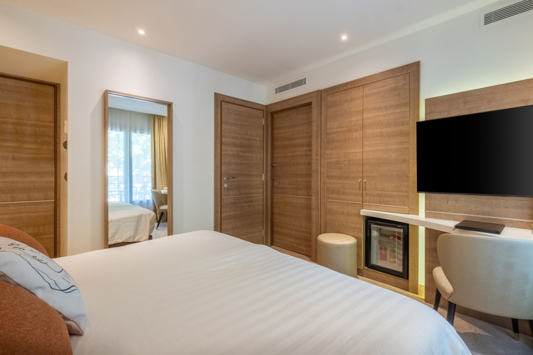 Bedroom 2, Best Western Premier Hotel Prince De Galles, Alpes-Maritimes